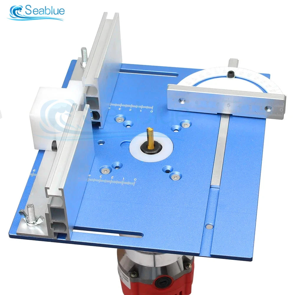 tableau gravure bleu plateau métal vis fixations utilitaire bricolage précision outil travail carboneclé hexagonale