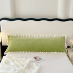 taies d'oreiller longues velours volants moderne vert gris beige violet lit chambre coucher couple