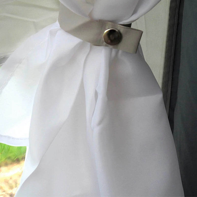 rideaux blancs tente camping transparents imperméables crochets métalliques robustes fixations modernes fonctionnels