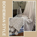 rideau crocheté boho chic motifs géométriques pompons blancs translucide polyester beige clair salon 150x100cm