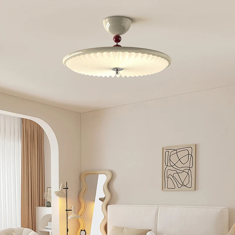 lampe moderne vintage texture bois dentelle marron blanc rouge