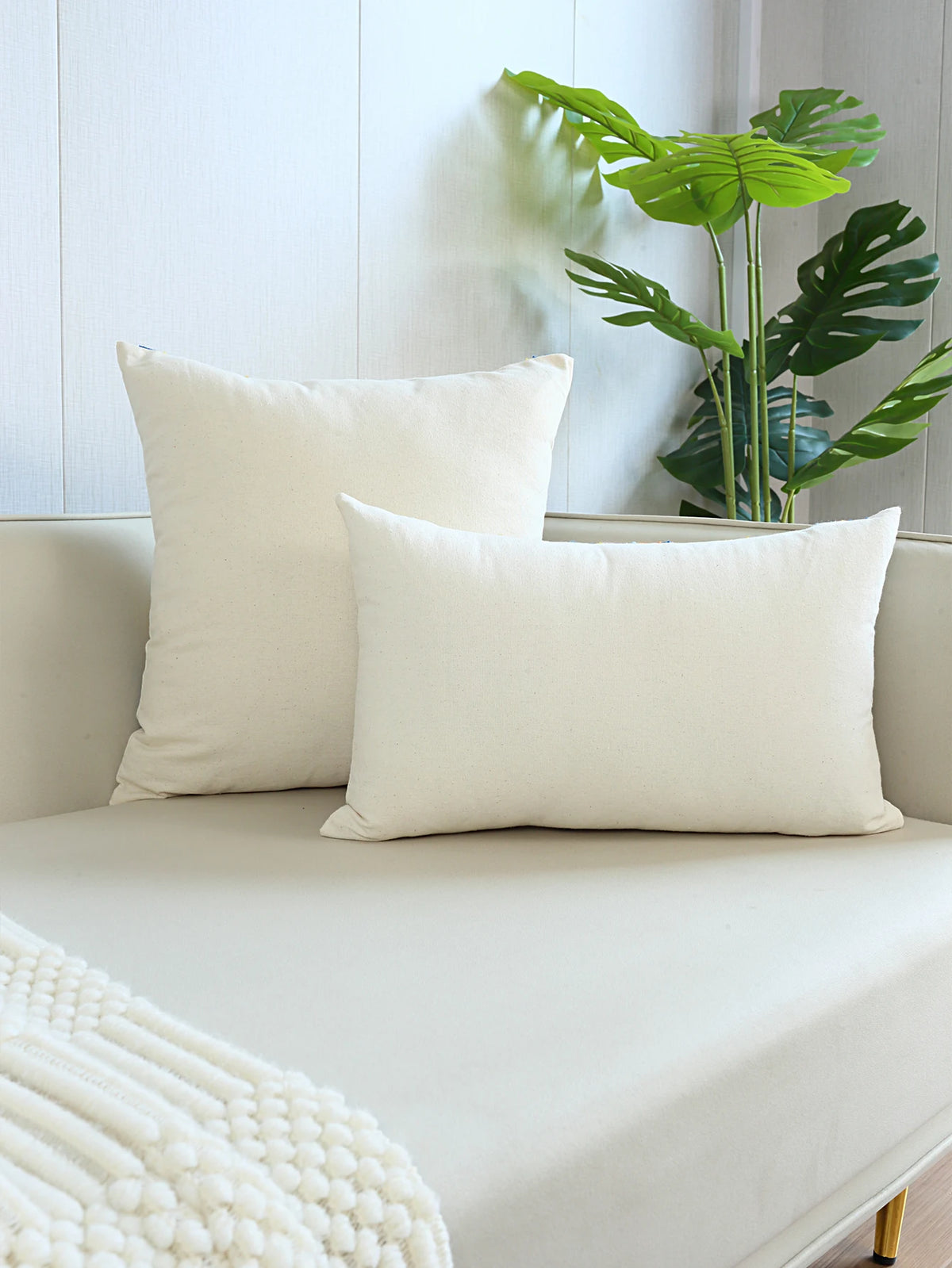 oreiller décoratif brodé feuilles dorées moderne coussin polyester rayures horizontales blanc