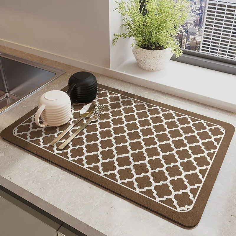 tapis séchage vaisselle moderne motif géométrique noir marron gris clair absorbant antidérapant respectueux environnement