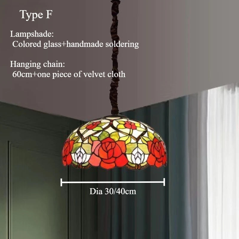 lampe suspendue tiffany multicolore art nouveau vintage motifs floraux chaîne métallique