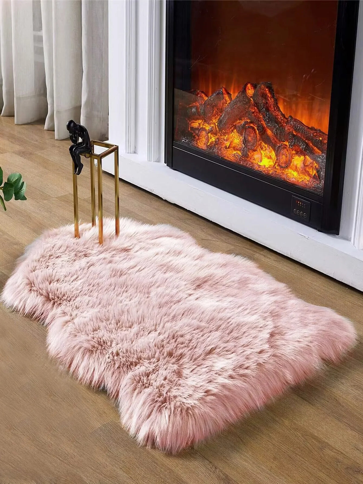 tapis acrylique blanc rose beige poilu duveteux decoratif scandinave intérieur