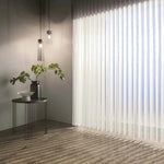 rideau lamelle vertical tissu transparent moderne fenêtre française balcon chambre