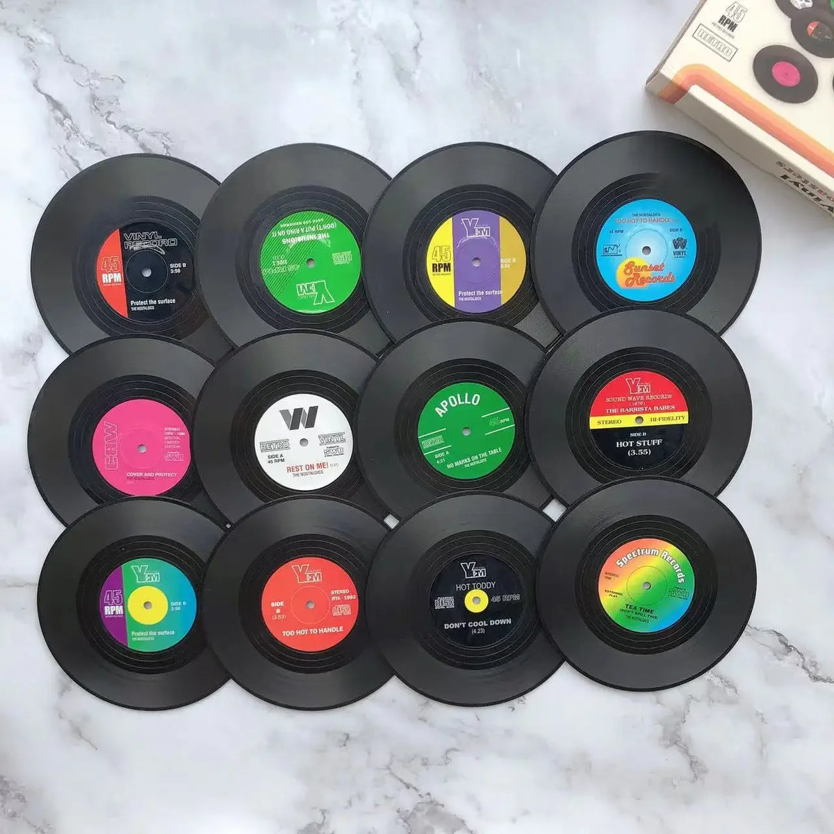 coasters vintage noir disques vinyle rétro table boissons environnement respectueux set 12 pièces