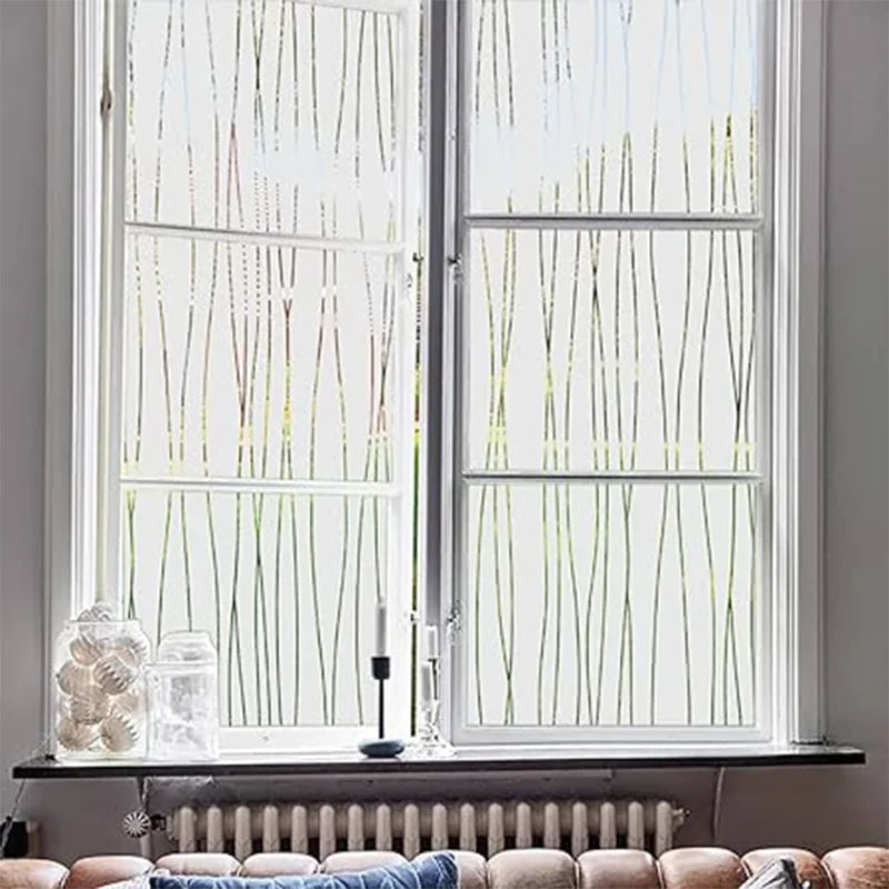film décoratif fenêtre rayures noires adhésif protection uv isolation thermique moderne blanc gris clair