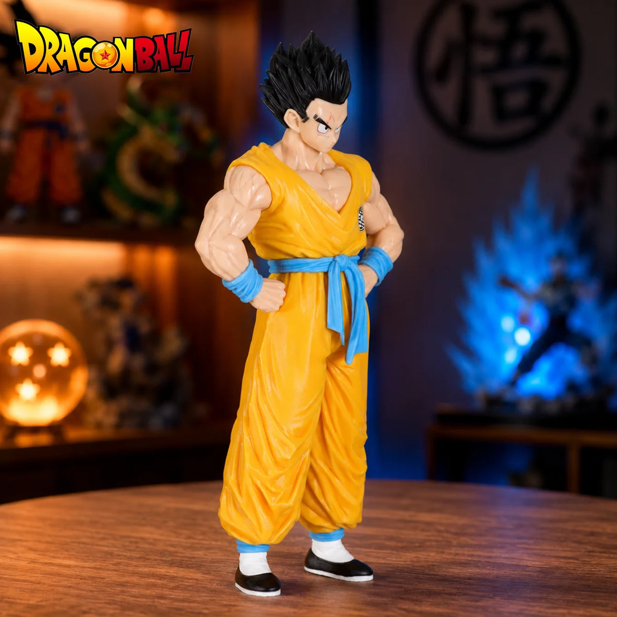 figurine dragon ball yamcha jaune bleu noir brillante détaillée collection décoration opaque réaliste