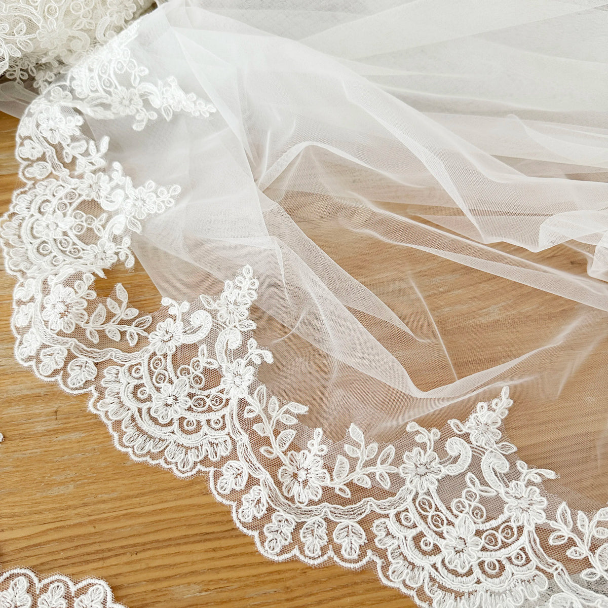 dentelle blanche floral ajourée rayonne nylon organza élégante mariage deco écologique 10cm large translucide