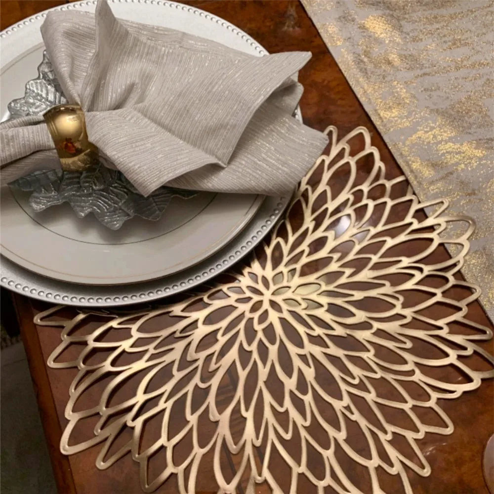 serviettes table or moderne fleurs stylisées 38cm 10cm respectueuses environnement