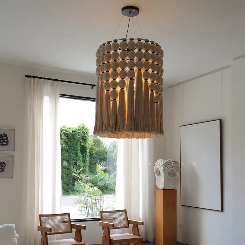 Suspension lumineuse moderne franges chaînes métalliques beige noir