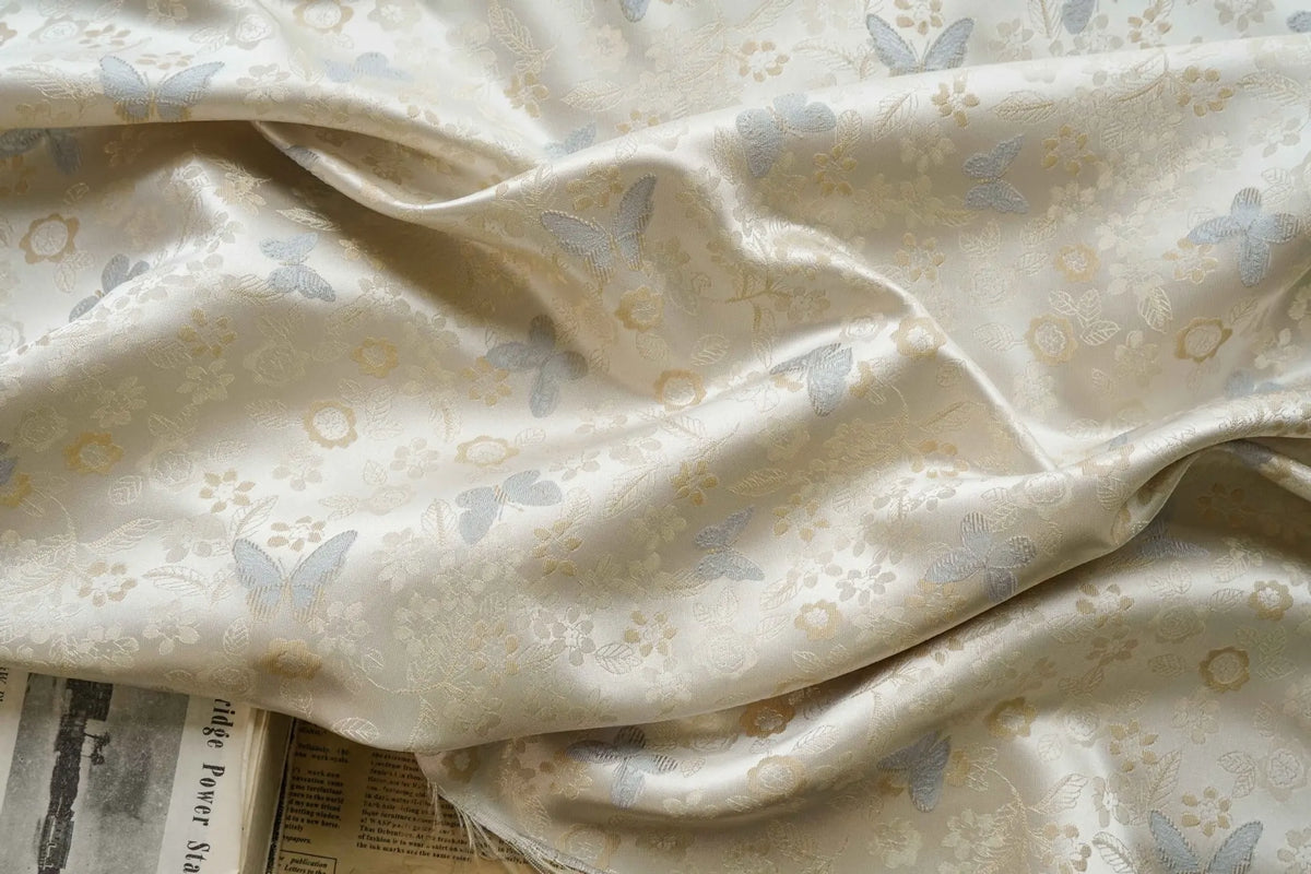 tissu polyester papillons fleurs rose clair moderne élégant brocart jacquard coudre décoration robe sac