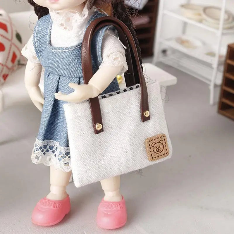 sac main miniature blanc marron texture tissée poignées détachables accessoire poupée classique simple 12
