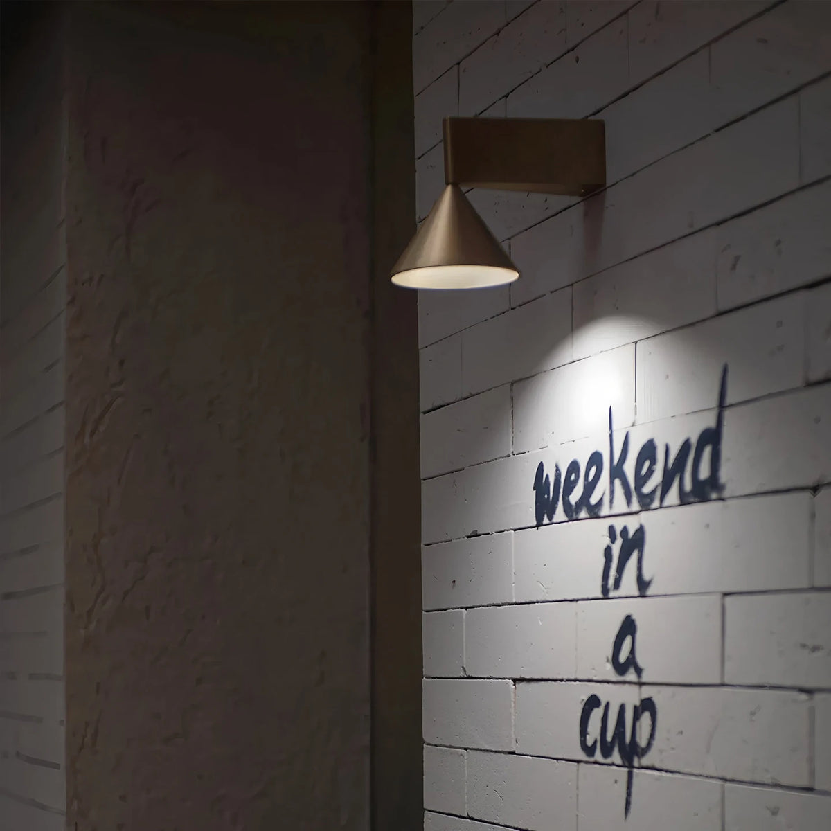 lampe murale moderne aluminium noir argenté gris clair brossée mur fixéeintérieurextérieur