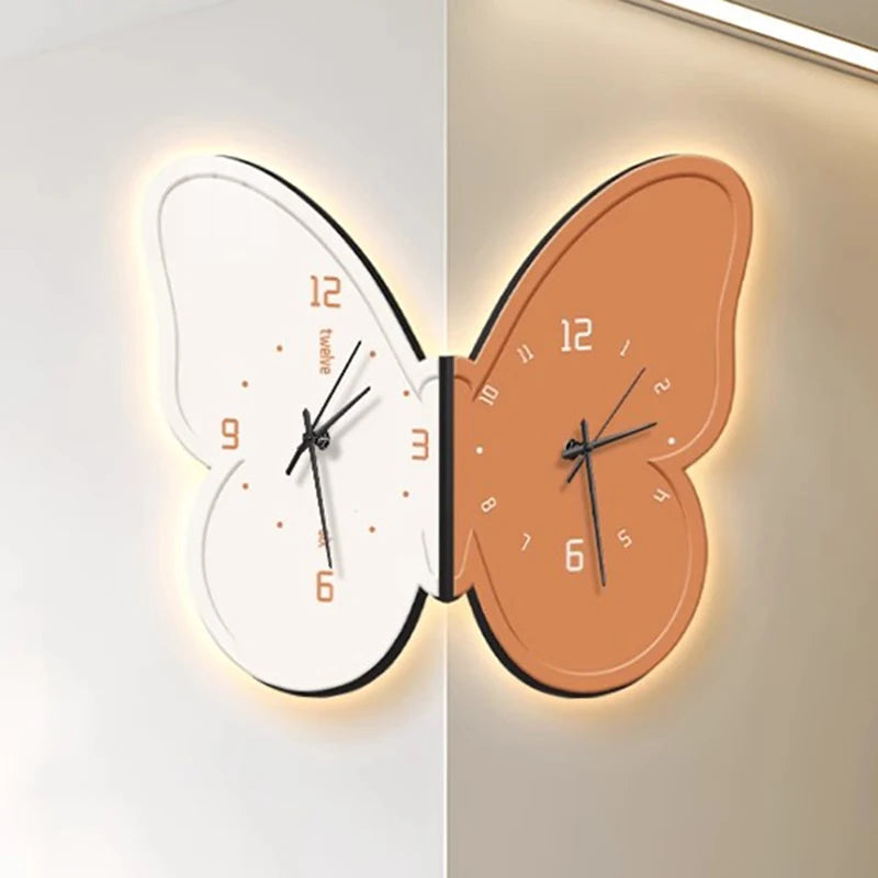 horloge murale moderne aiguille lumineuse papillon noir blanc salon résine