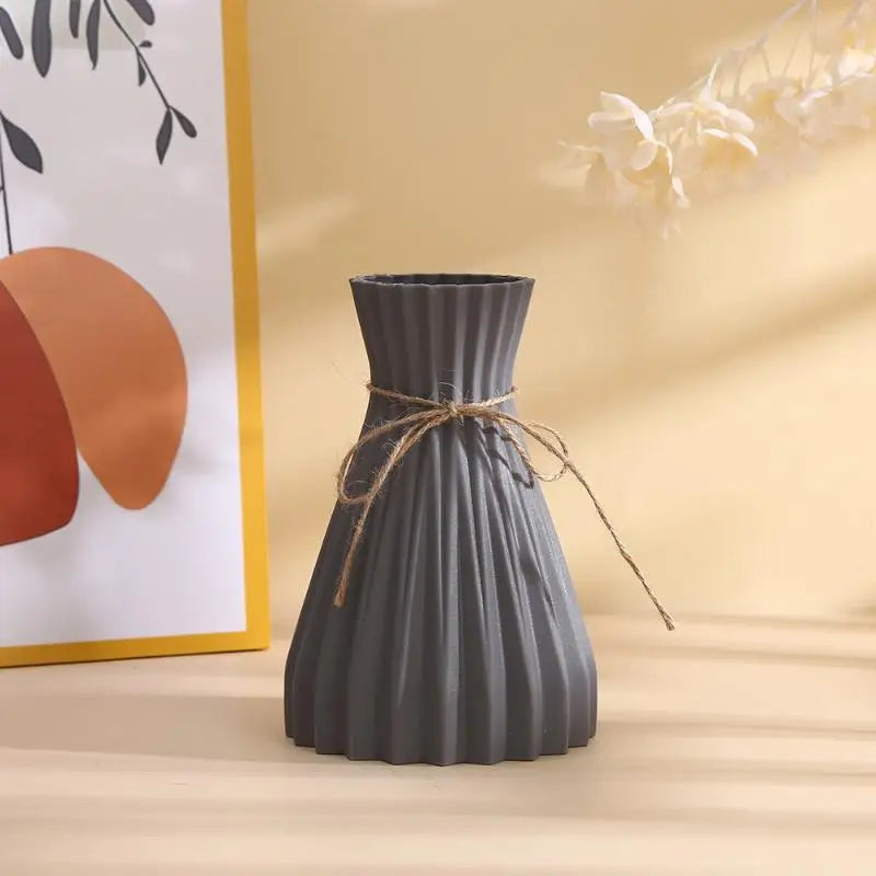 vases plissés modernes minimalistes noir bleu gris rose beige opaques