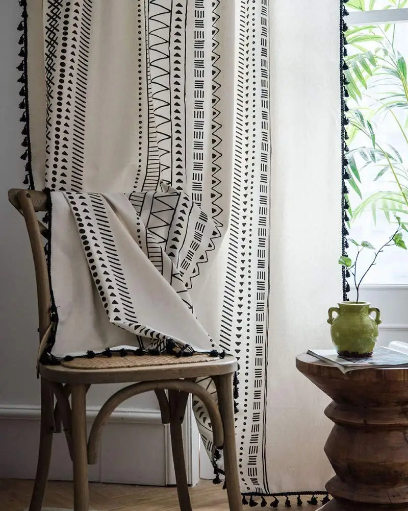 rideau boho chic motif géométrique franges noires coton opaque beige noir chambre salon