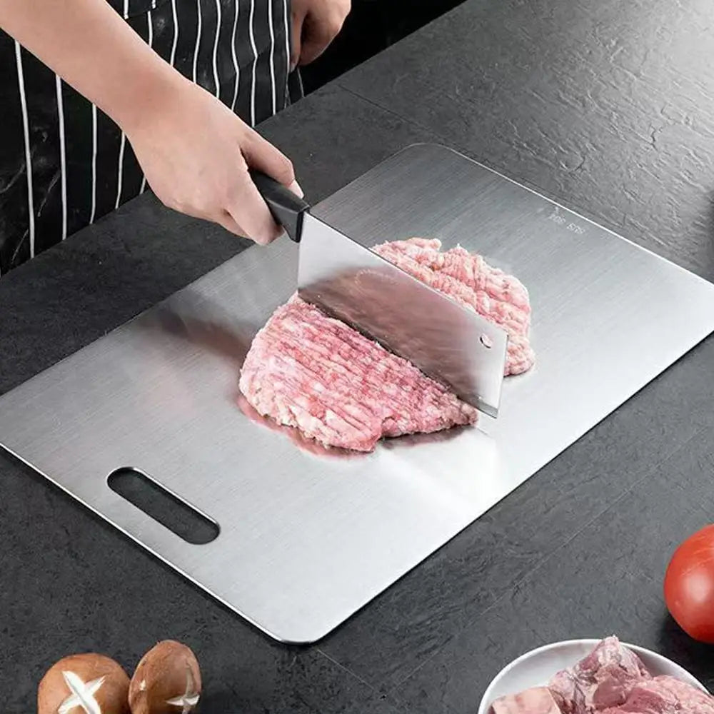 planche découper acier inoxydable moderne poignées lisse brossée cuisine argente