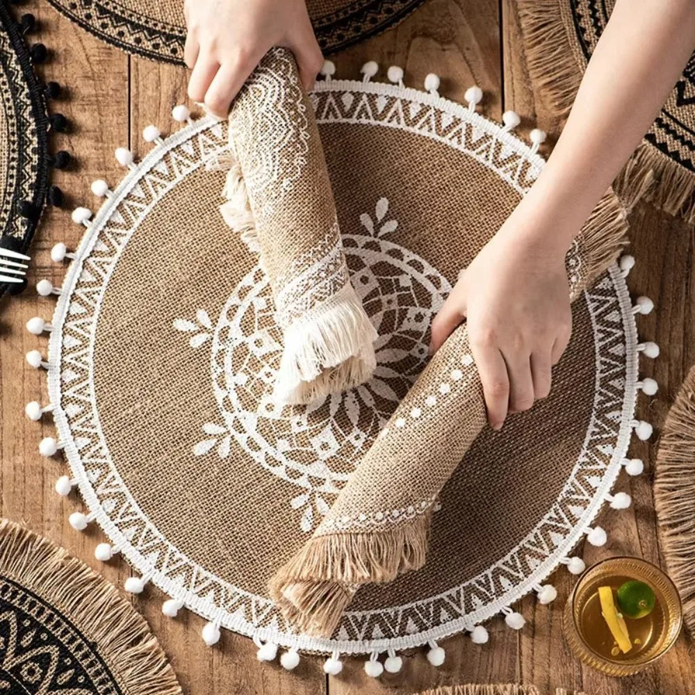 serviettes table boho chic brodées franges beige blanches table rond 38cm lavables
