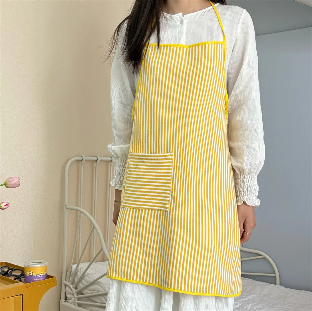 tablier coton rayures horizontales rose clair jaune noir bleu classique poche fixe ceinture liens
