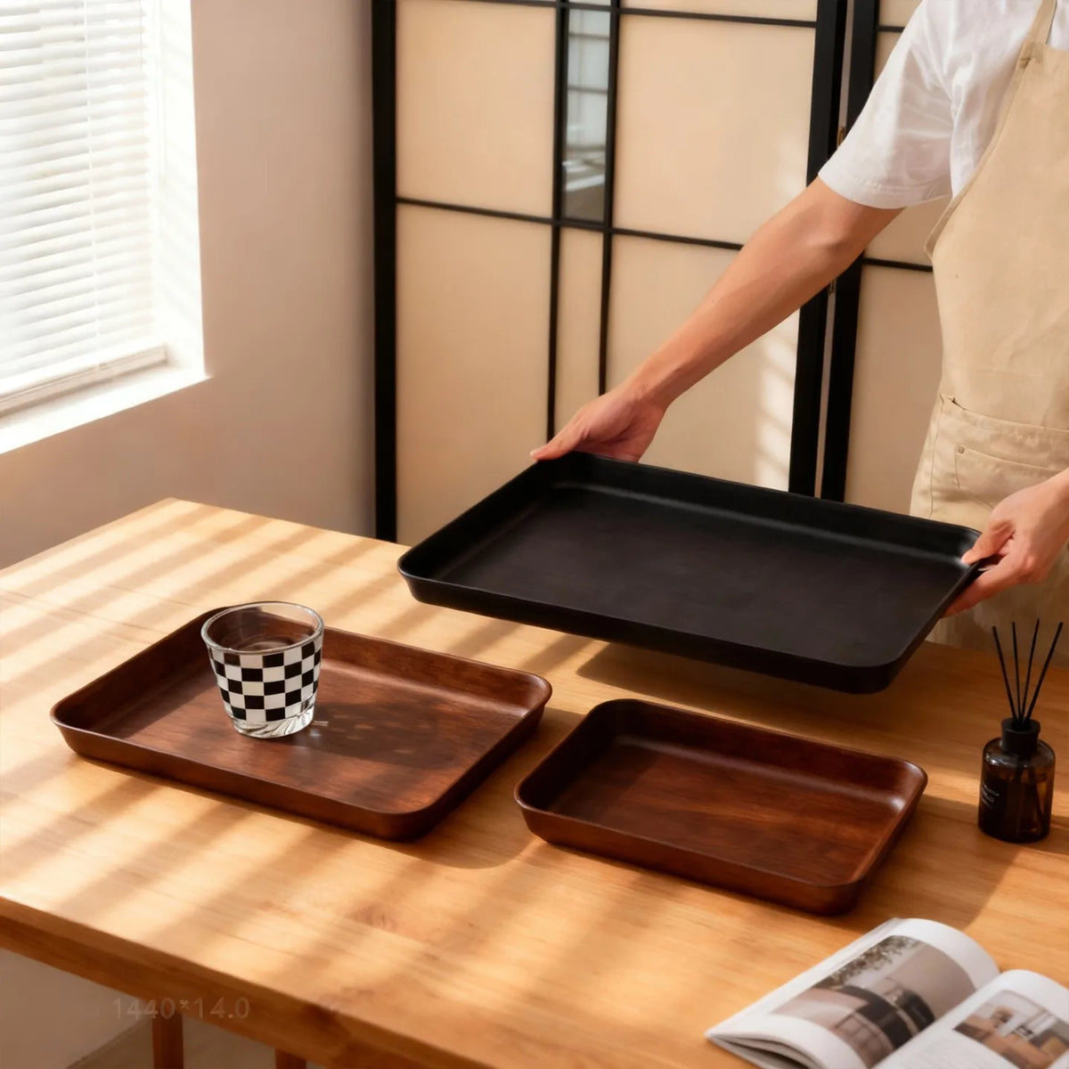 assiettes marron texture bois modernes poignées profondes fruits aliments service cuisine