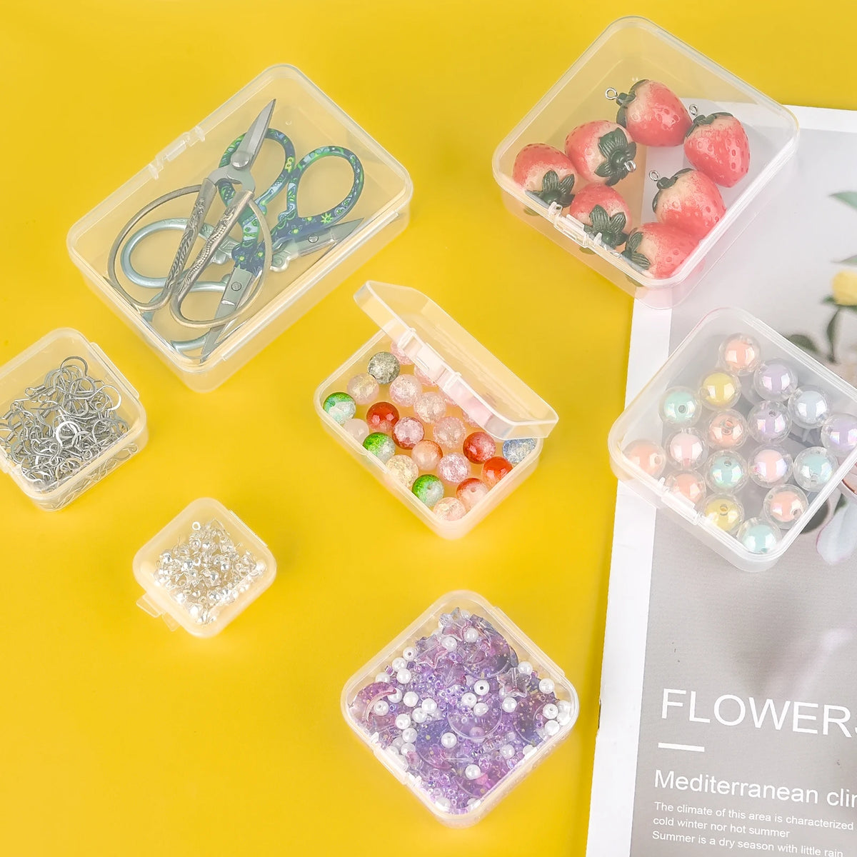 boîtes rangement transparentes plastique bijoux pince linge fils couture fraises plastique modernes pratiques
