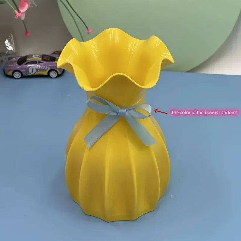 vase moderne plissé vert clair rose jaune rouge blanc plastique ruban satin fixations incluses