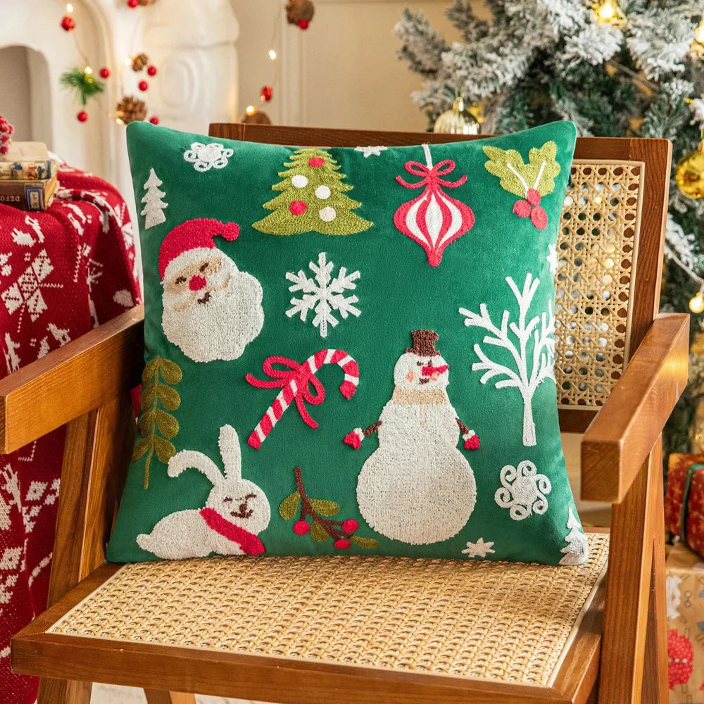 coussin brodé sapin noël rouge vert blanc décoratif festive adhésif étoiles renne père noël