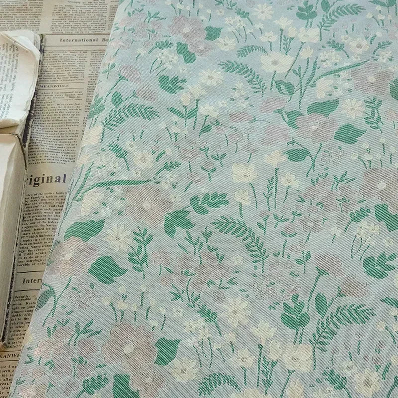 tissu imprimé floral vert rose blanc motifs floraux texturés opacité moyenne champêtre vintage