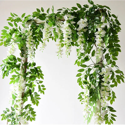 Guirlande glycine artificielle 2m suspendue sur un mur extérieur