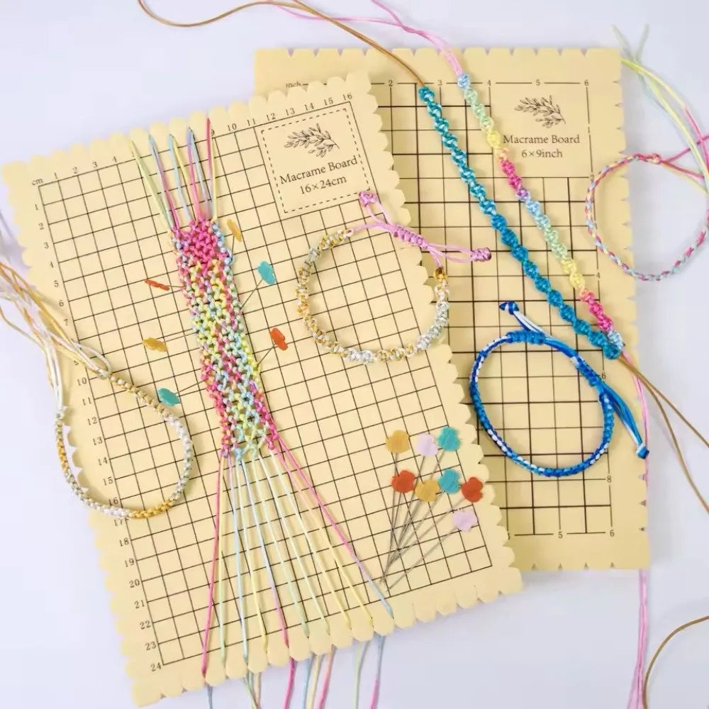 kit bricolage macramé planche mousse fils colorés épingles fleurs loisirs créatifs nœuds