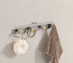 porte sacs mural moderne fixations vis texture bois naturel blanc minimaliste