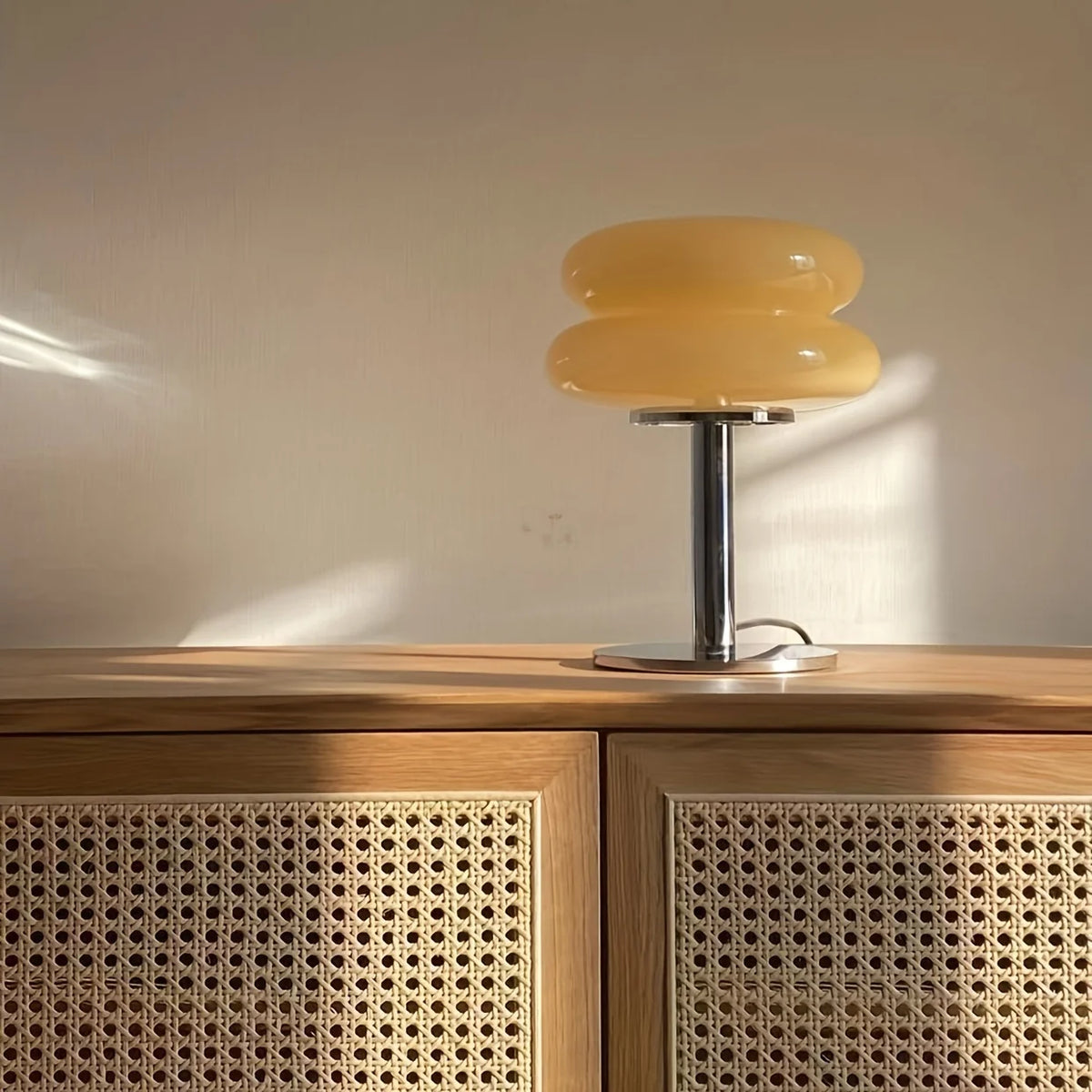 lampe table led deux globes superposés base chromée rétro couleur orange rose jaune