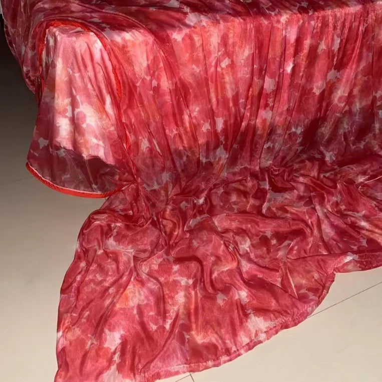 couverture lit floral rose violet marron semi transparent satinée décoration romantique oreillers assortis aspect