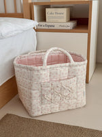 panier rangement tissu rose motifs floraux doux romantique