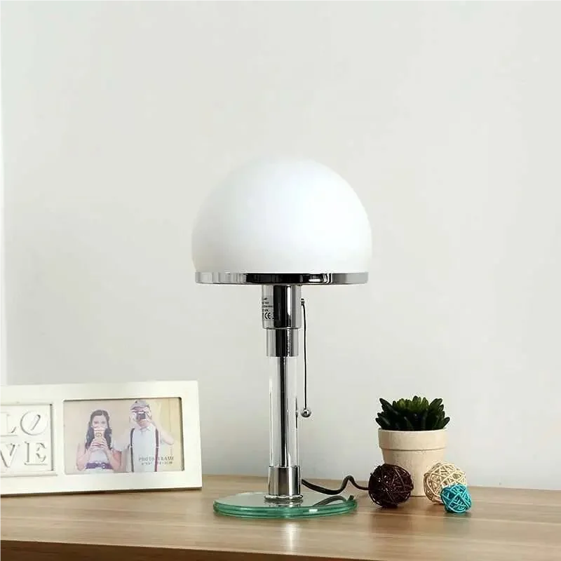 lampe table moderne blanc chrome vert translucide semi transparent interrupteur levier