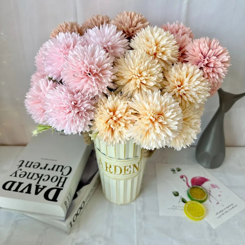 bouquet fleurs artificielles chrysanthèmes rose blanc rouge decoration intérieure moderne minimaliste