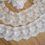 ruban dentelle fleurs blanc mariage classique accessoire couture decoration robe franges