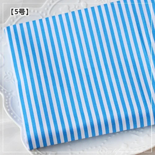 tissu coton bleu clair imprimé points rayures triangles zigzag moderne décontracté biodegradable 160cm