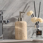 ensemble produits salle bain moderne céramique beige clair porte brosse dents diffuseur parfum distributeur