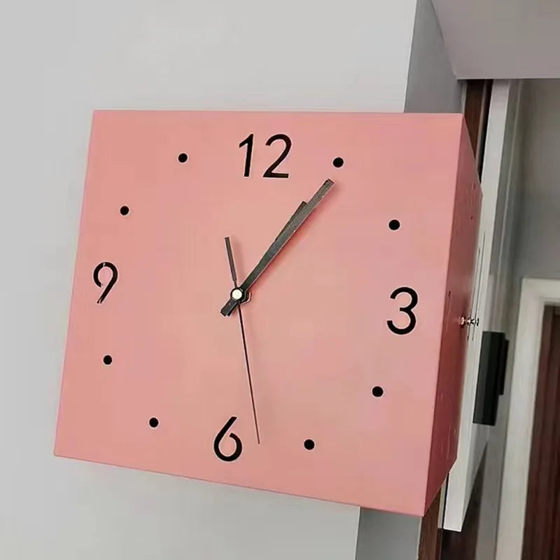 horloge murale moderne cubique aiguille quartz minimaliste couleurs vives opacité totale fixée coin mur