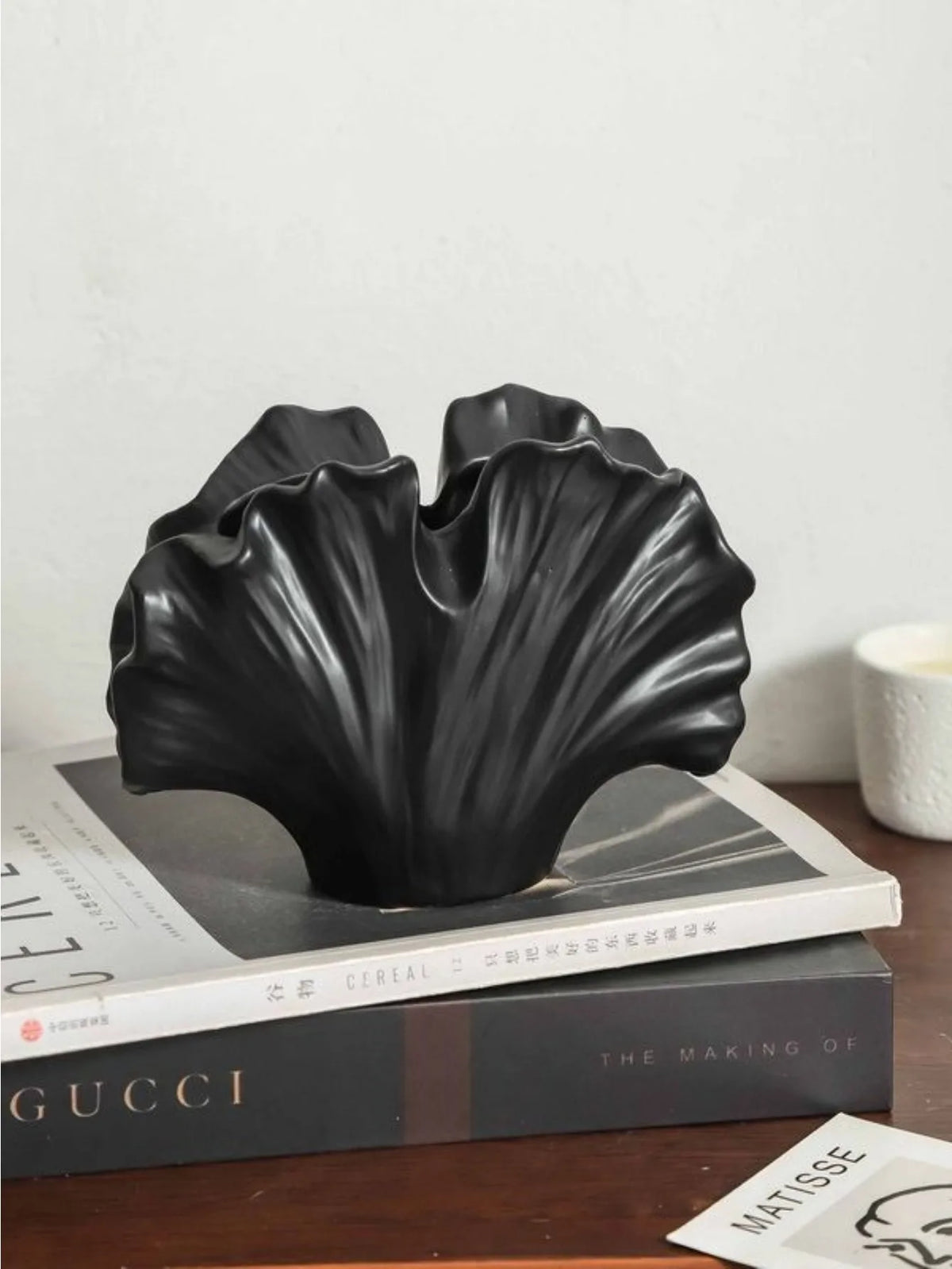 vase moderne céramique coquille blanc noir plante artificielle décoration intérieure minimaliste table