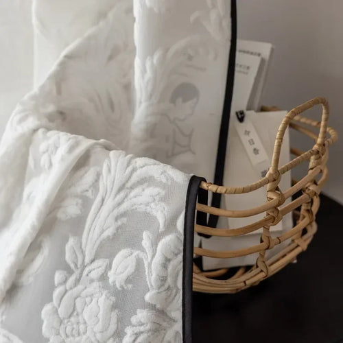 rideau blanc brodé motif floral classique opaque salon chambre maison fenêtre tissu luxe