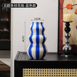vase céramique rayures vert blanc rouge bleu jaune moderne poignée décoration maison