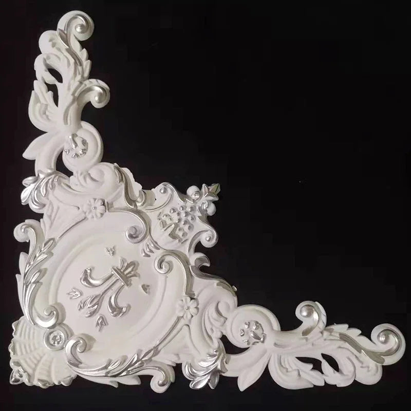 corniche décorative murale baroque blanc or sculpture classique angle
