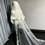 voile mariée dentelle blanche motifs floraux paillettes clips métalliques tulle doux classique off white