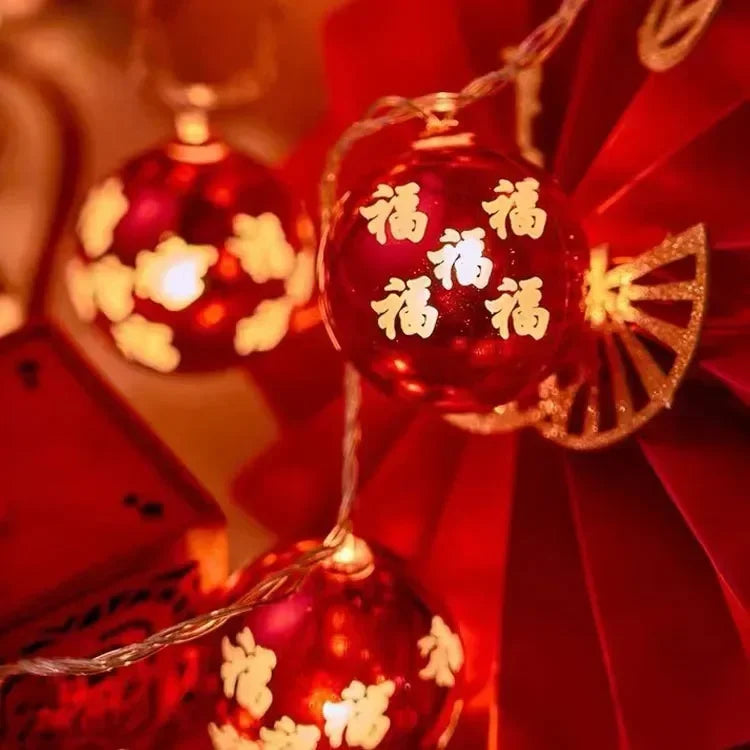décoration festive lanternes chinoises rouge caractères chinois guirlande lumineuse éclairage noël nouvel an mariage