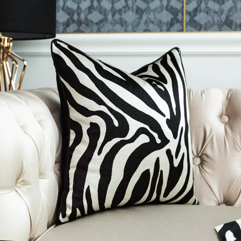 coussin décoratif carré motif géométrique jacquard moderne salon canapé maison noir gris blanc