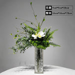 vase moderne argenté brillant fleurs artificielles blanches vertes décoration maison